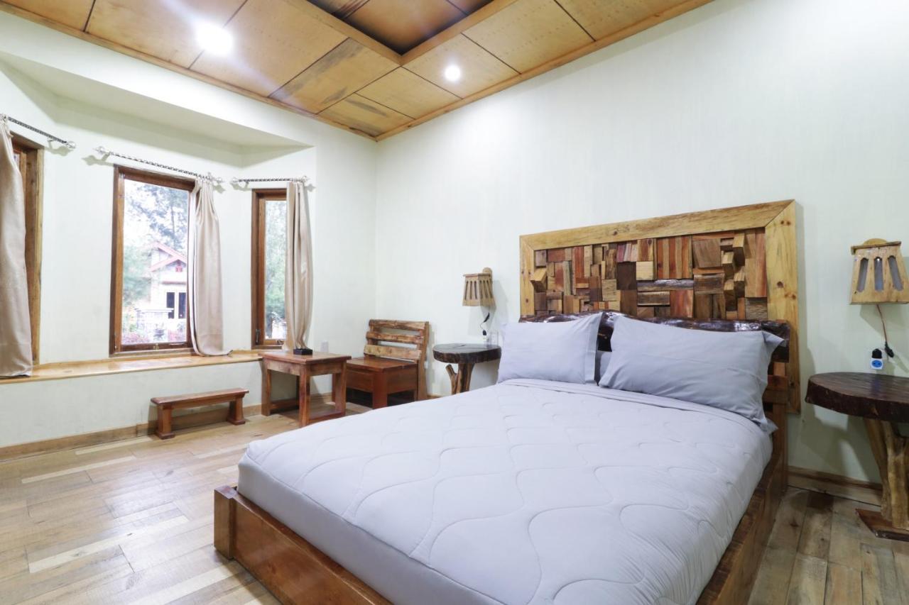 อัลลอยนา คันทรี คอตเทจ Hotel เบอราสตากี ภายนอก รูปภาพ