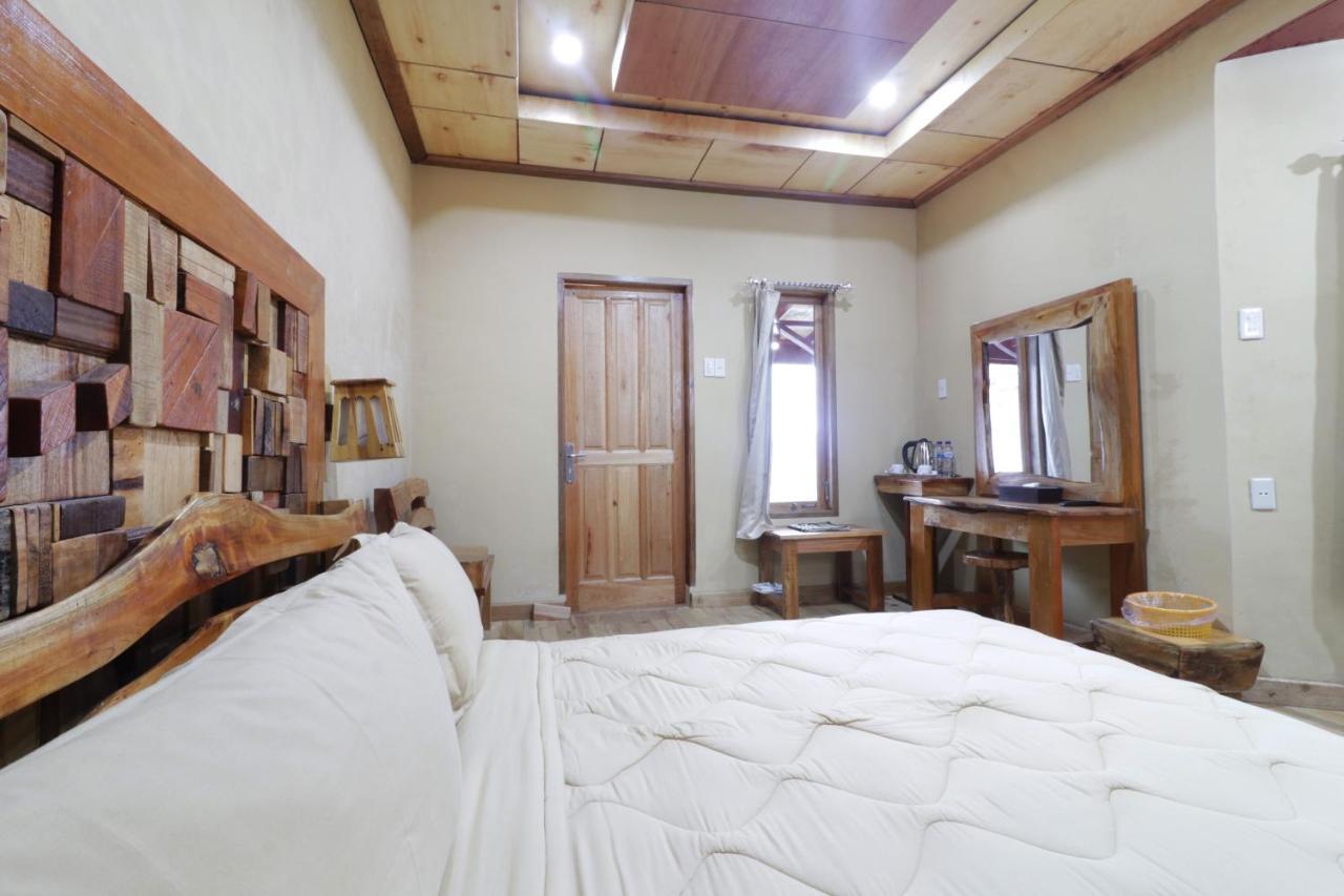 อัลลอยนา คันทรี คอตเทจ Hotel เบอราสตากี ภายนอก รูปภาพ